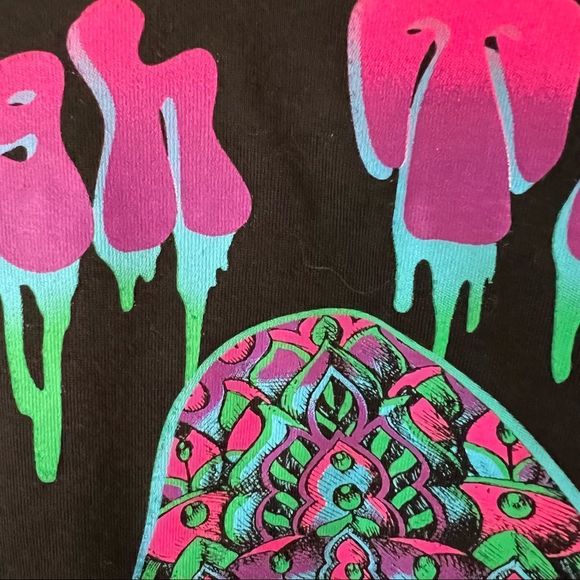 Mushroom T-Shirt Bright Neon Graphics - Picture 9 of 11